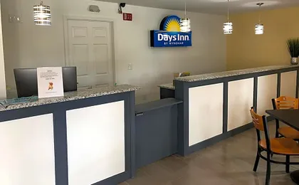 Days Inn by Wyndham Cape Carteret