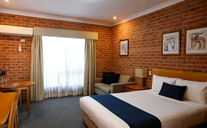 Akuna Motor Inn and Apartments