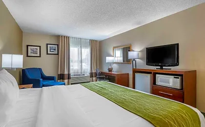 Comfort Inn Muscatine near Hwy 61