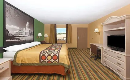 Super 8 by Wyndham Jacksonville AR