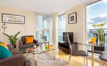 Sublime Lanterns Court One-Bedroom Apartments