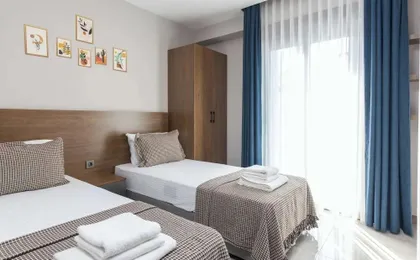 Bi Suites