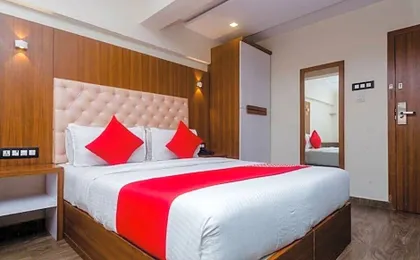 Hotel Qubestay Airport