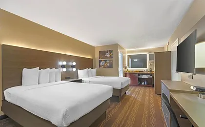 Best Western Plus Stovall's Inn