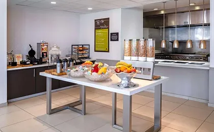 Hilton Garden Inn Bakersfield