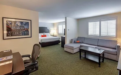 Collegian Hotel & Suites, Trademark Collection by Wyndham