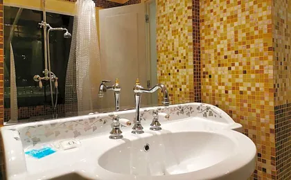 Venice Dose Suite