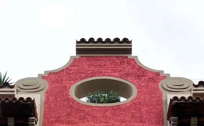 200 ROOMS & TERRACE
