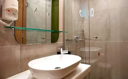 Zeus Essence Wyndham Athens Residence