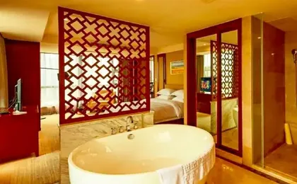 Century Chanson Hotel
