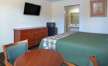 Travelodge by Wyndham Orangeburg