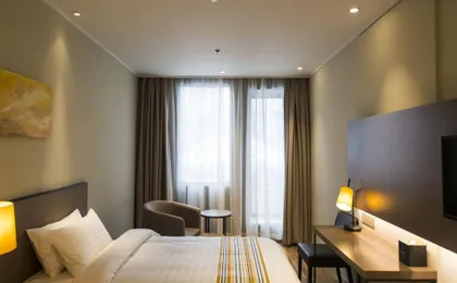 Home Inn Plus Shanghai XuJiaHui