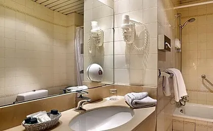 The Originals City Hotel Paix Republique