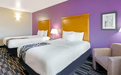 La Quinta Inn & Suites by Wyndham Ada