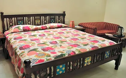 Hotel H R Palace