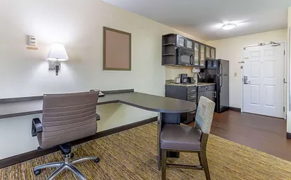 Candlewood Suites Aurora-Naperville By IHG