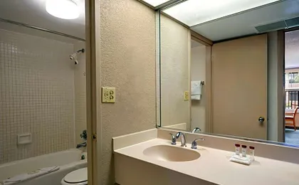 Ramada by Wyndham Kissimmee Gateway