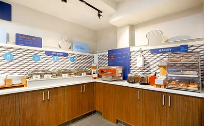 Holiday Inn Express and Suites Lincoln City By IHG