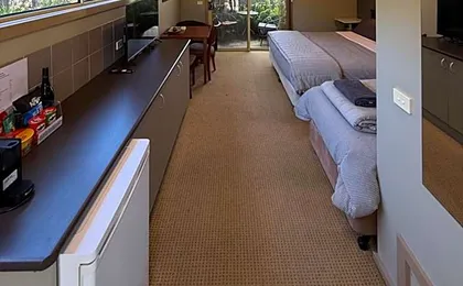 Motel Strahan