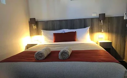 Bradman Motor Inn