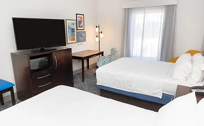 Hampton Inn & Suites Williamsport-Faxon Exit