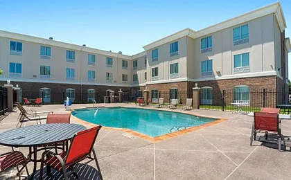 Holiday Inn Express Tomball By IHG