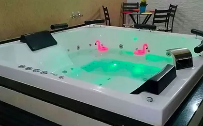 Casa com 2 quartos e banheira de Hidromassagem