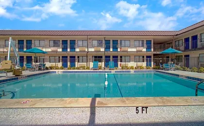 Motel 6-Venice, FL