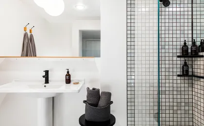 HOTEL JUNE LAX MDR BY PROPER HOSPITALITY (EX-CUSTOM HOTEL)