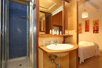 Rihana Luxury