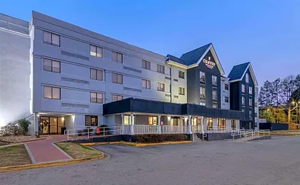 Country Inn & Suites by Radisson, Atlanta Airport South, GA