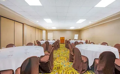 Hawthorn Extended Stay by Wyndham El Paso