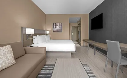 AC Hotel by Marriott Lansing University Area