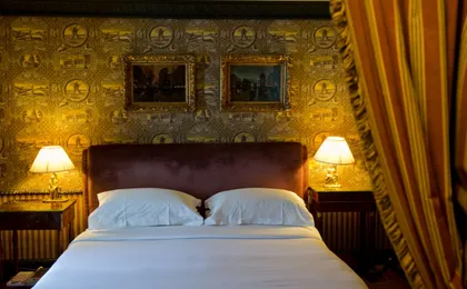 Hotel L Hotel