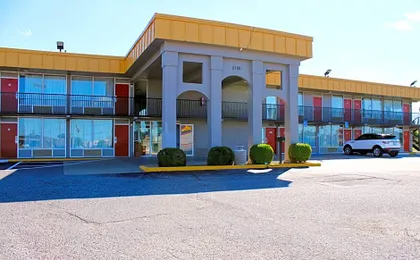 Econo Lodge Paducah West I-24