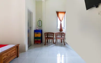 OYO 3210 Villa Aisya