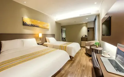 Homeinn Plus Hotel (Shanghai Bund Jinling East Road)