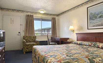 DAYS INN BY WYNDHAM YUBA CITY