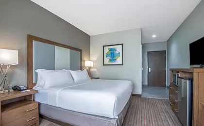 Holiday Inn Express & Suites Stillwater - University Area By IHG