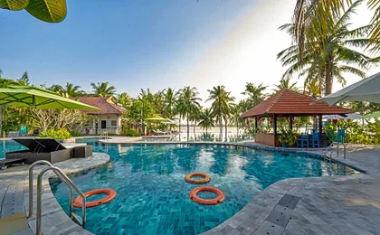 Vinh Hung Riverside Resort & Spa