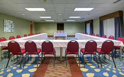 Holiday Inn Express Hotel & Suites Emporia By IHG