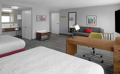 Hampton Inn & Suites Grand Rapids-Airport 28th Street