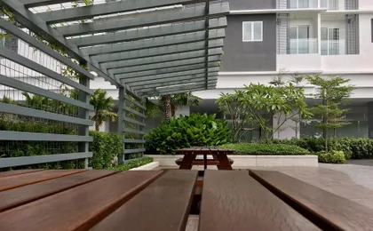 South Bank Mid Valley