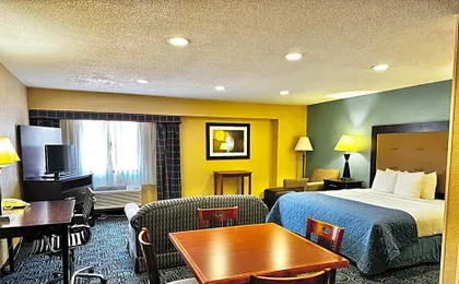 Regency Inn &Suites
