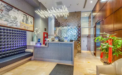 Lobby with sitting area