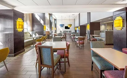 Hampton Inn & Suites Camp Springs/Andrews AFB