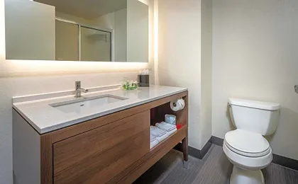 Holiday Inn & Suites Memphis - Wolfchase Galleria​ by IHG