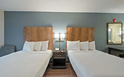 Extended Stay America Suites - Miami - Airport - Blue Lagoon