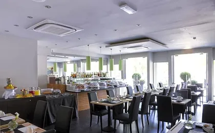 Twentyone Hotel