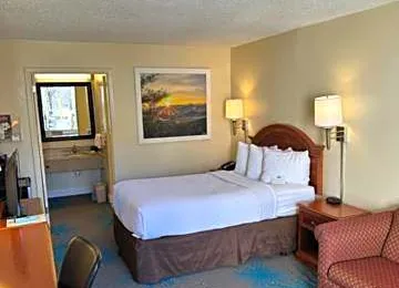 Days Inn by Wyndham Asheville West